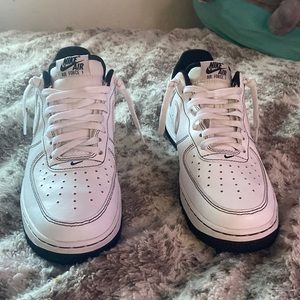 Men’s Nike Air Force One black stitching size 8.5